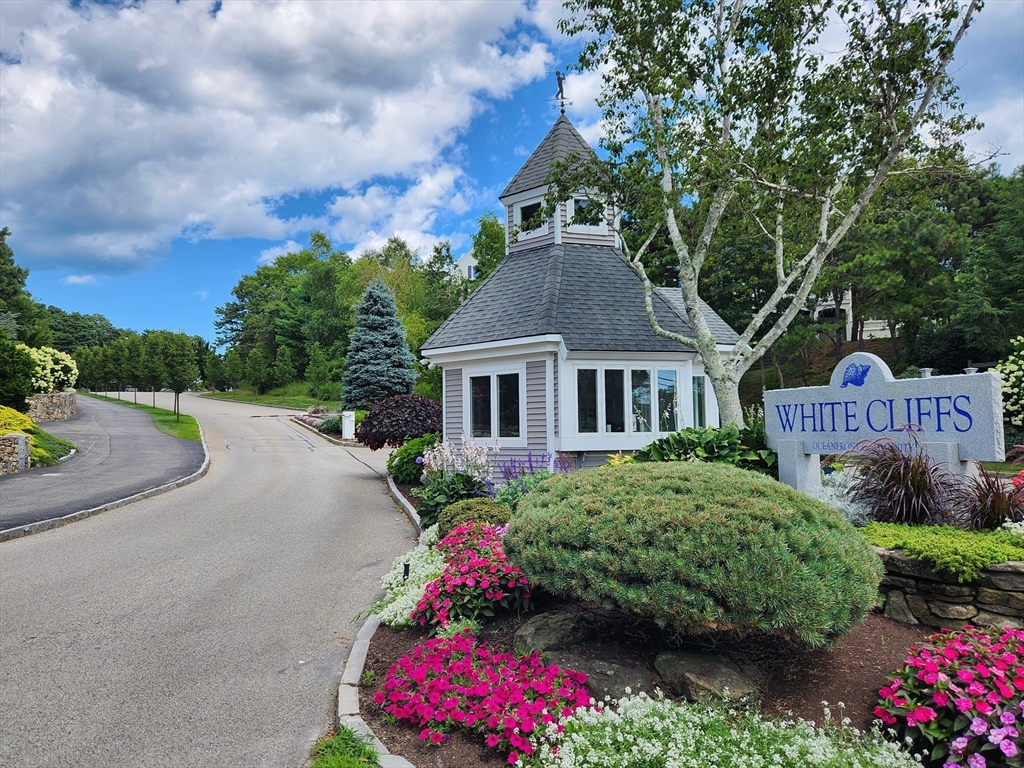 64 Cliffside Drive, Unit 64 Plymouth, MA 02360 - Photo 37 of 42 a aerial view of a house