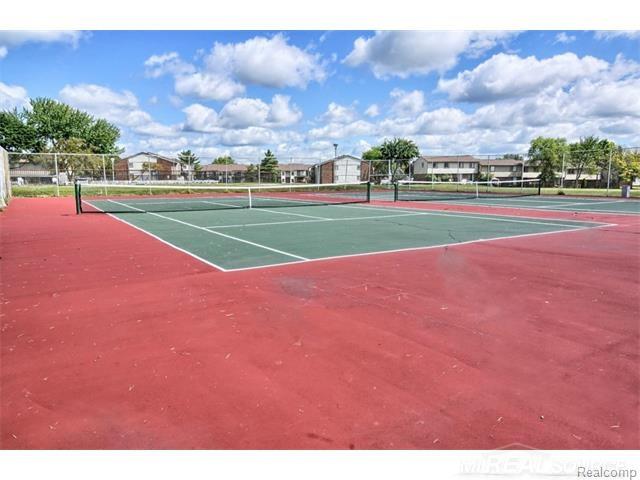 641 Ashley Circle East, Unit 139 Rochester, MI 48307 - Photo 9 of 26