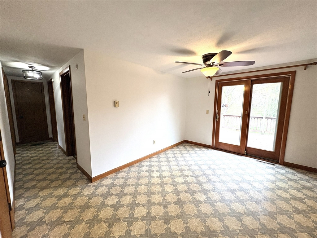 135 Pelham Road Amherst, MA 01002 - Photo 10 of 22