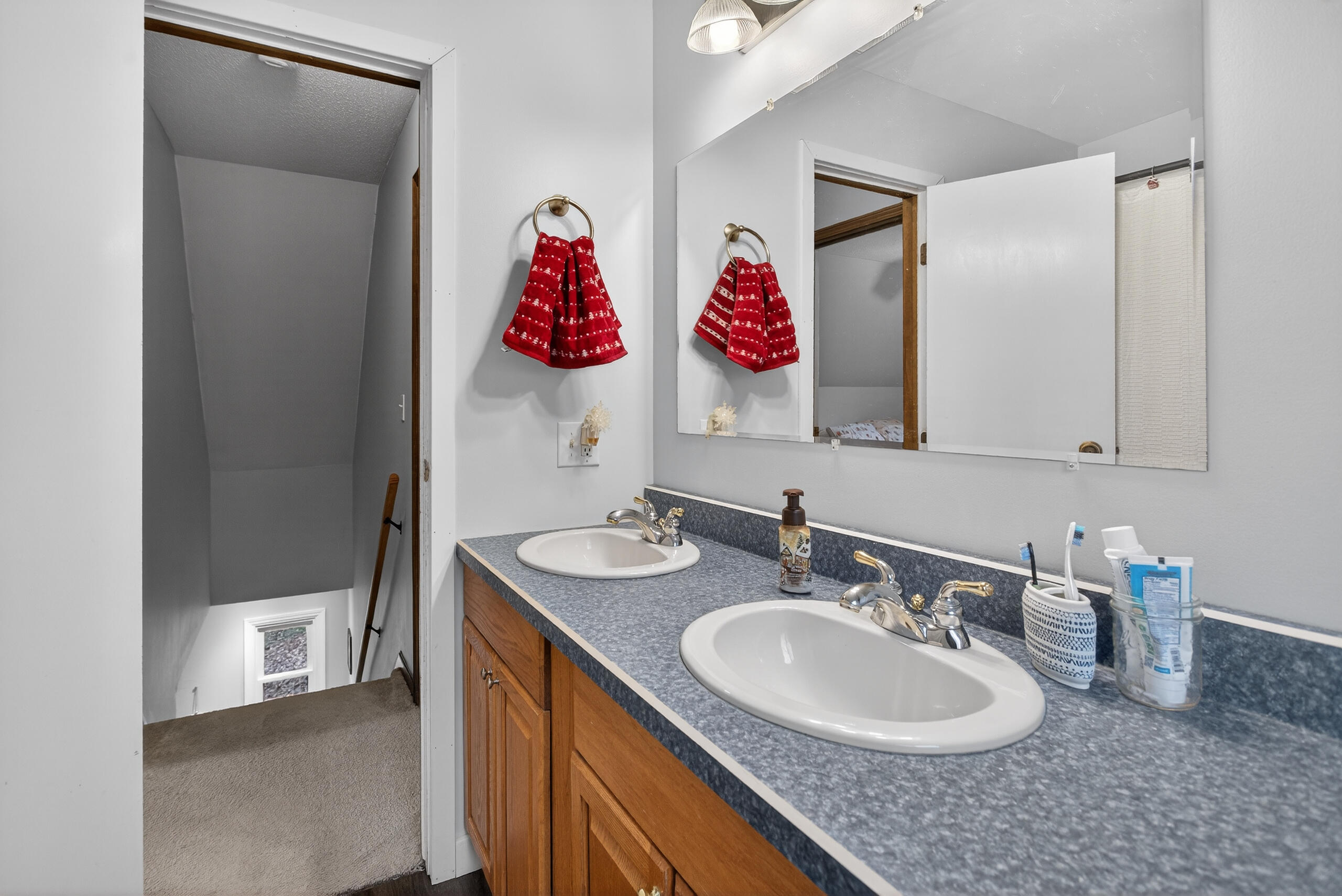 7870 Sears Road Horton, MI 49246 - Photo 42 of 70 2nd Floor Full Bath