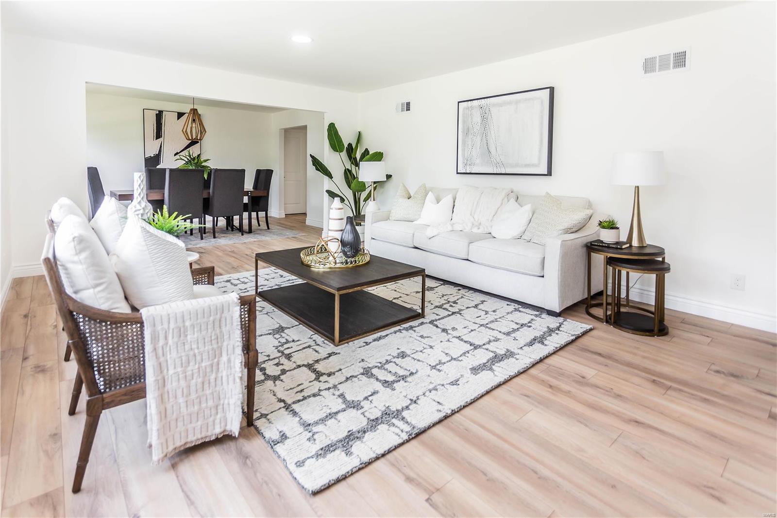 1243 Dougherty Ferry Road St. Louis, MO 63122 - Photo 8 of 48 Gallery Image 8