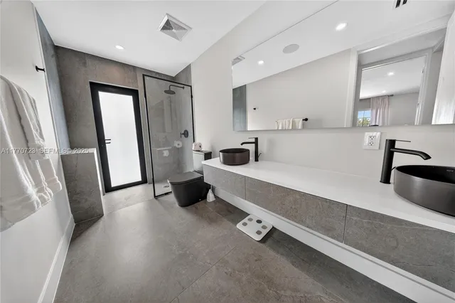 $26,000 | 4312 Northeast 22nd Avenue, Fort Lauderdale, FL 33308