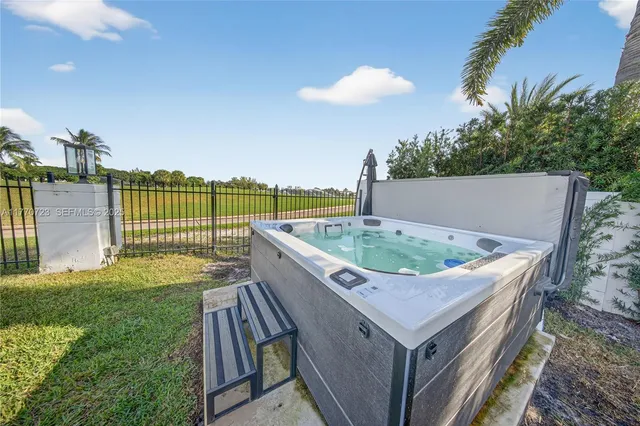 $26,000 | 4312 Northeast 22nd Avenue, Fort Lauderdale, FL 33308