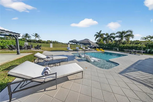 $26,000 | 4312 Northeast 22nd Avenue, Fort Lauderdale, FL 33308