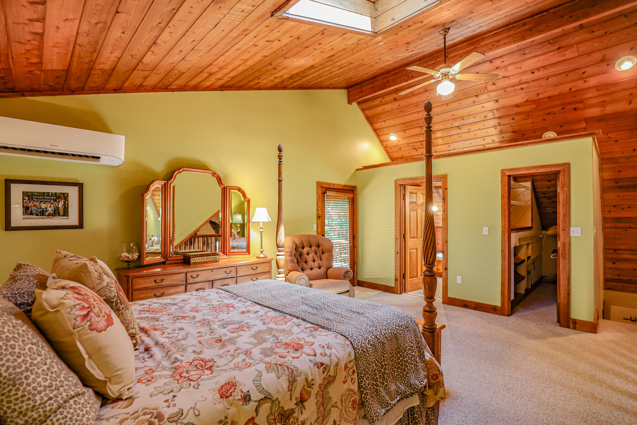 3517 Barge Island Road Benton, KY 42025 - Photo 38 of 43 Upper Level Bedroom