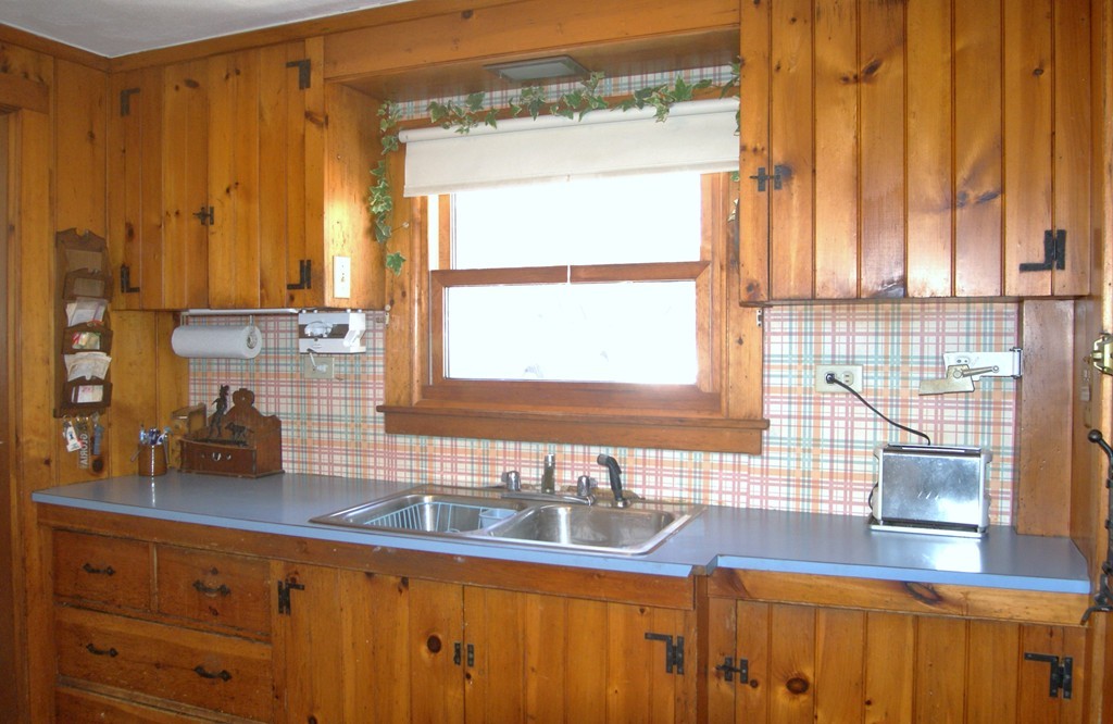 187-191 Shepard Road Sturbridge, MA 01566 - Photo 14 of 18 a view of a sink and a window