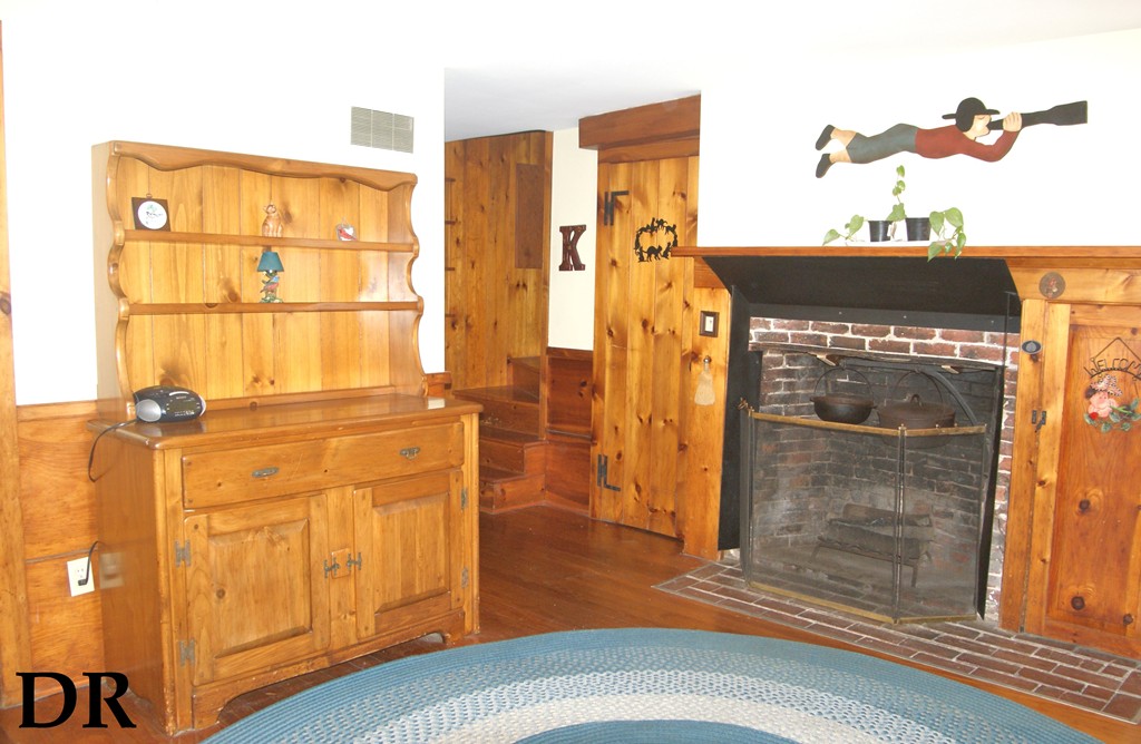 187-191 Shepard Road Sturbridge, MA 01566 - Photo 8 of 18 a view of a entryway door with wooden floor