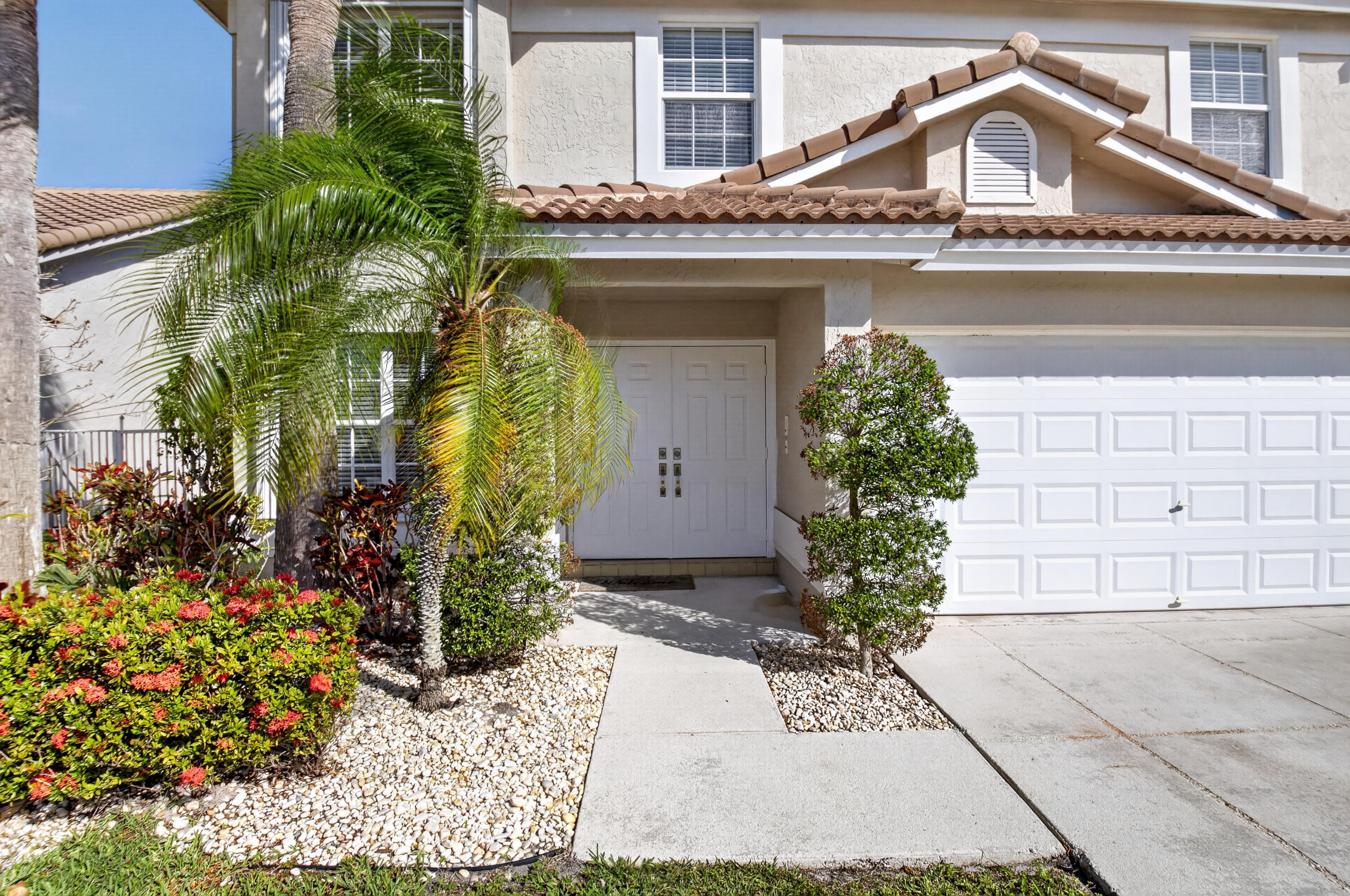 18247 Blue Lake Way Boca Raton, FL 33498 - Photo 4 of 61 DSC_5376