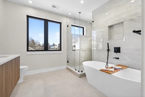 $1,878,000 | 10 Pennsylvania Avenue, Unit 1, Newton, MA 02464