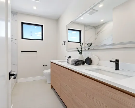 $1,878,000 | 10 Pennsylvania Avenue, Unit 1, Newton, MA 02464