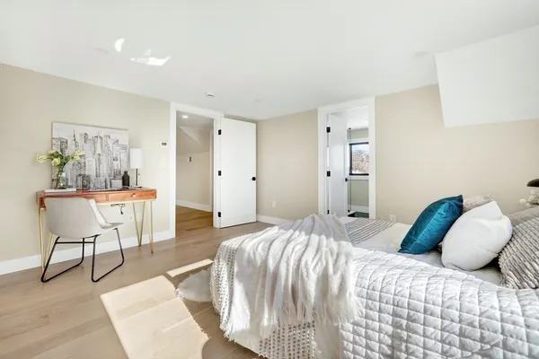 $1,878,000 | 10 Pennsylvania Avenue, Unit 1, Newton, MA 02464