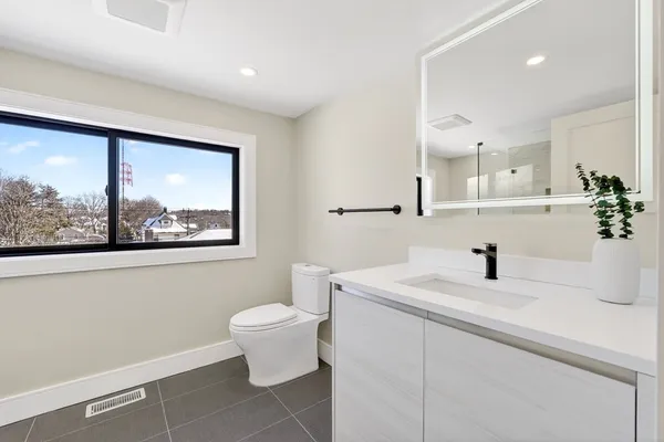 $1,878,000 | 10 Pennsylvania Avenue, Unit 1, Newton, MA 02464