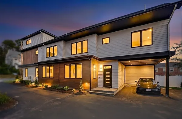 $1,878,000 | 10 Pennsylvania Avenue, Unit 1, Newton, MA 02464