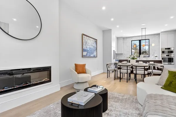 $1,878,000 | 10 Pennsylvania Avenue, Unit 1, Newton, MA 02464