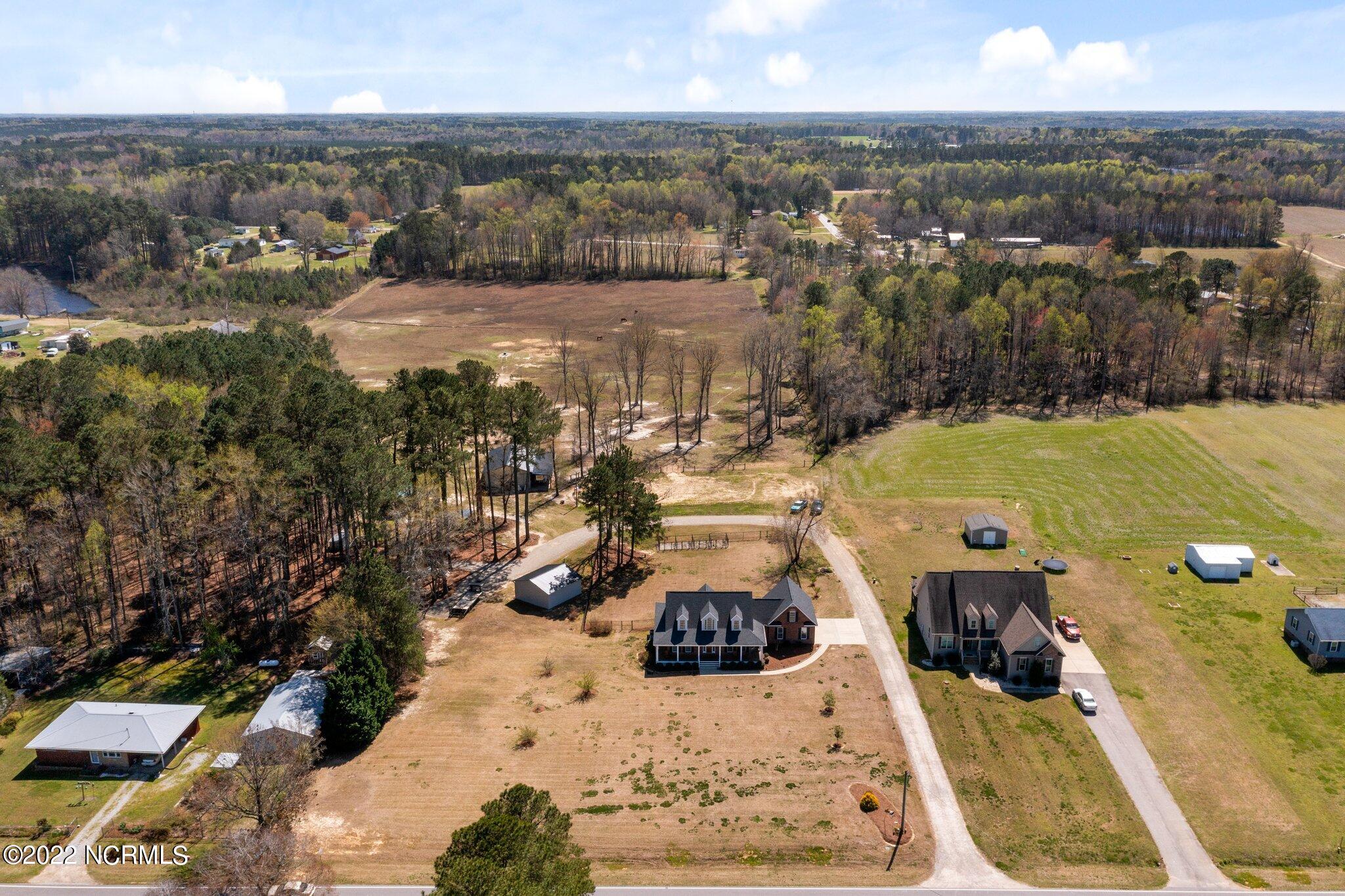 242 Carlyle Road Zebulon, NC 27597 - Photo 11 of 31 10-web-or-mls-DJI_0825