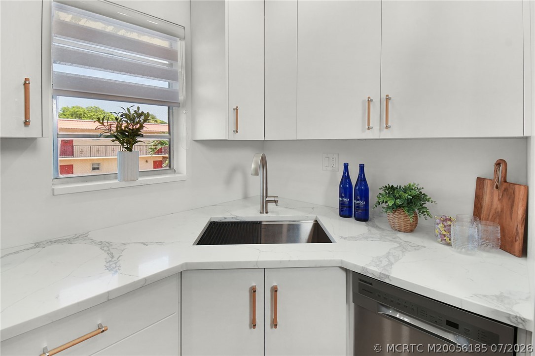 1957 Southwest Palm City Road, Unit 29H Stuart, FL 34994 - Photo 14 of 37 Gallery Image 14