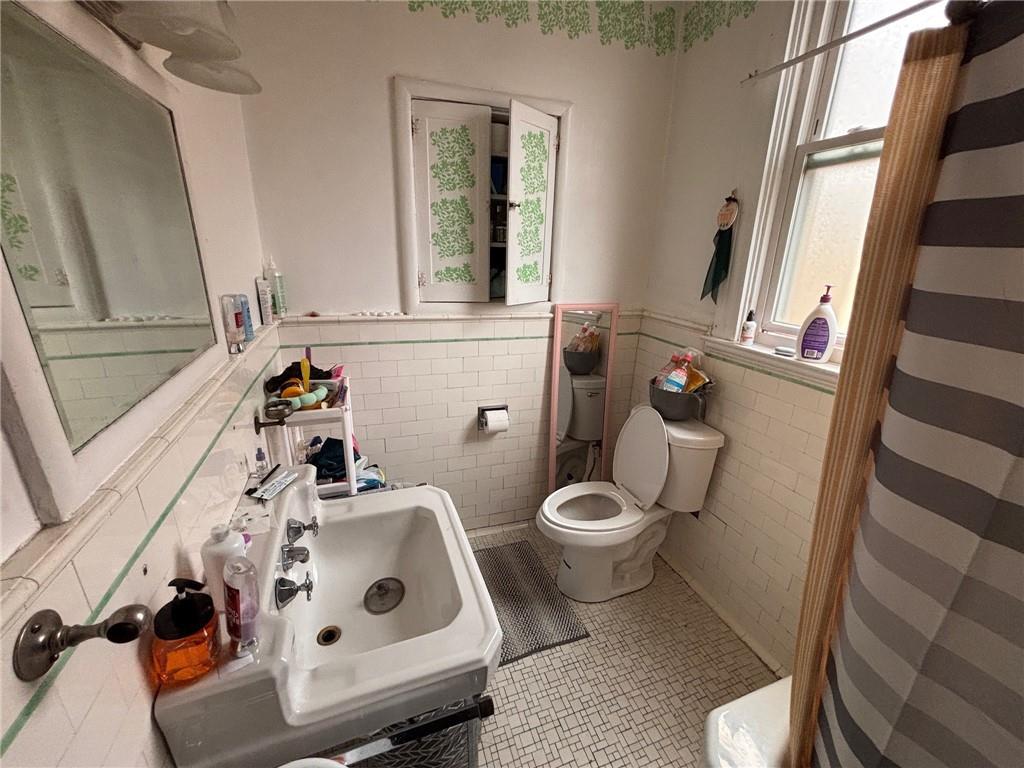 26 Carrick Avenue Pittsburgh, PA 15210 - Photo 16 of 31