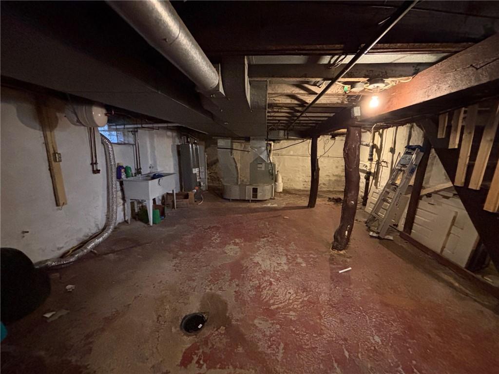 26 Carrick Avenue Pittsburgh, PA 15210 - Photo 23 of 31