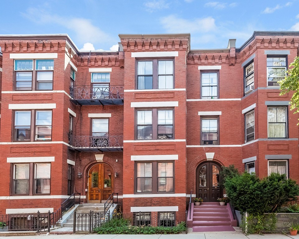 16 Symphony Road, Unit 1 Boston, MA 02115 - Photo 3 of 29 Gallery Image 3