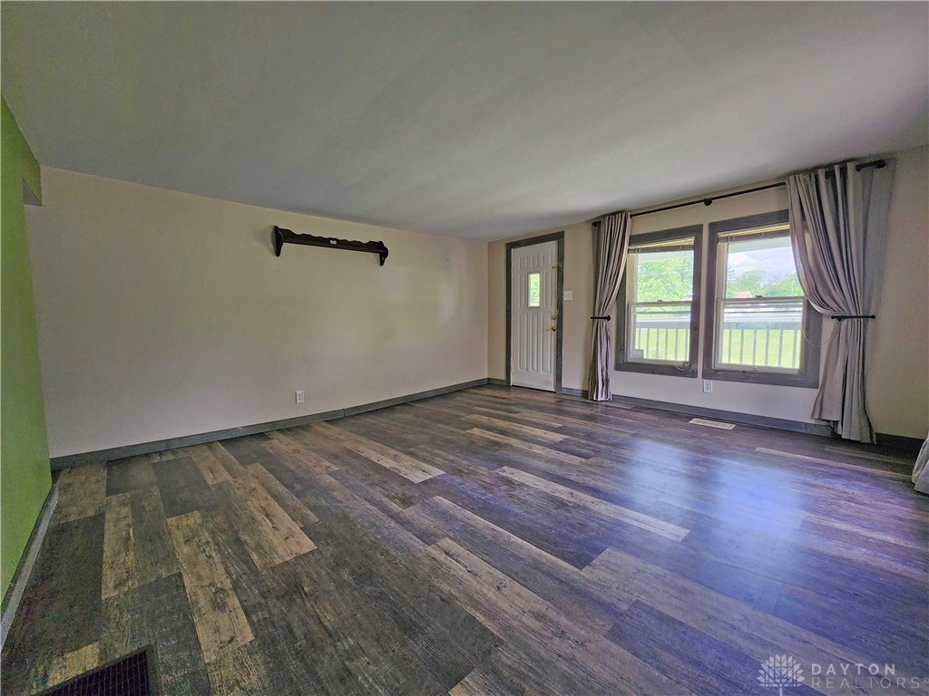 5485 Pitchin Road South Springfield, OH 45502 - Photo 6 of 43