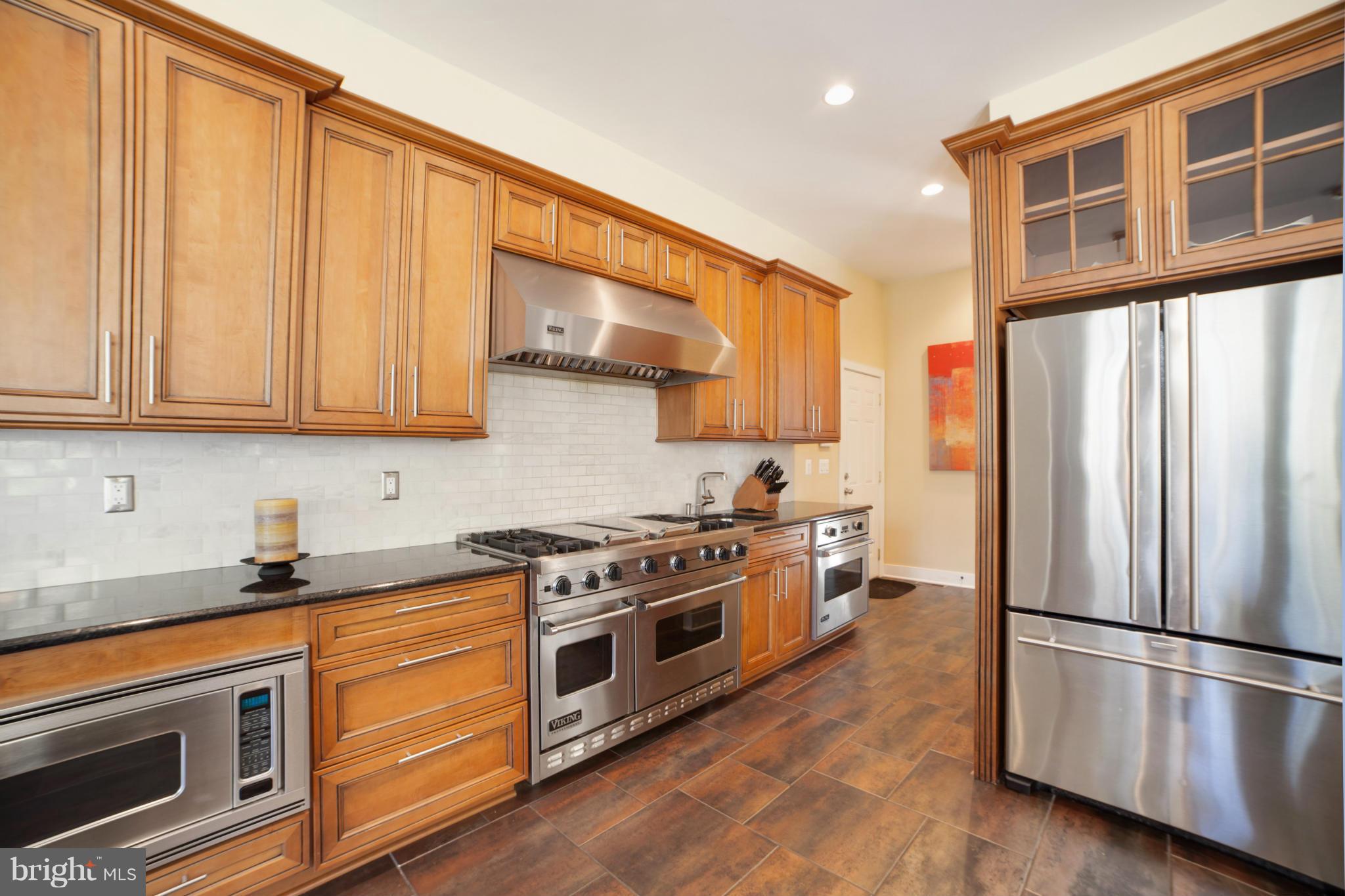 309 North Ferry Point Road Pasadena, MD 21122 - Photo 13 of 30 Kitchen