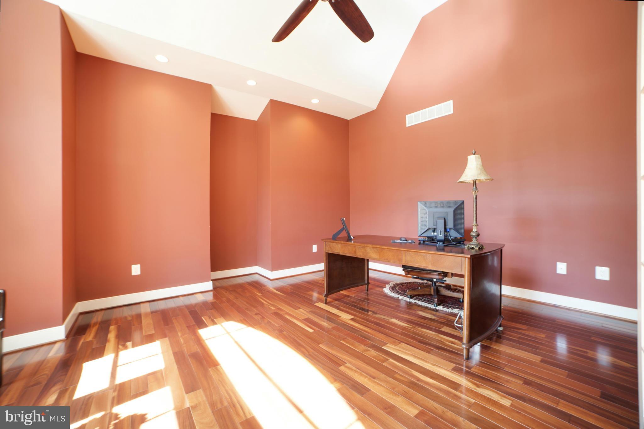 309 North Ferry Point Road Pasadena, MD 21122 - Photo 15 of 30 Interior (General)