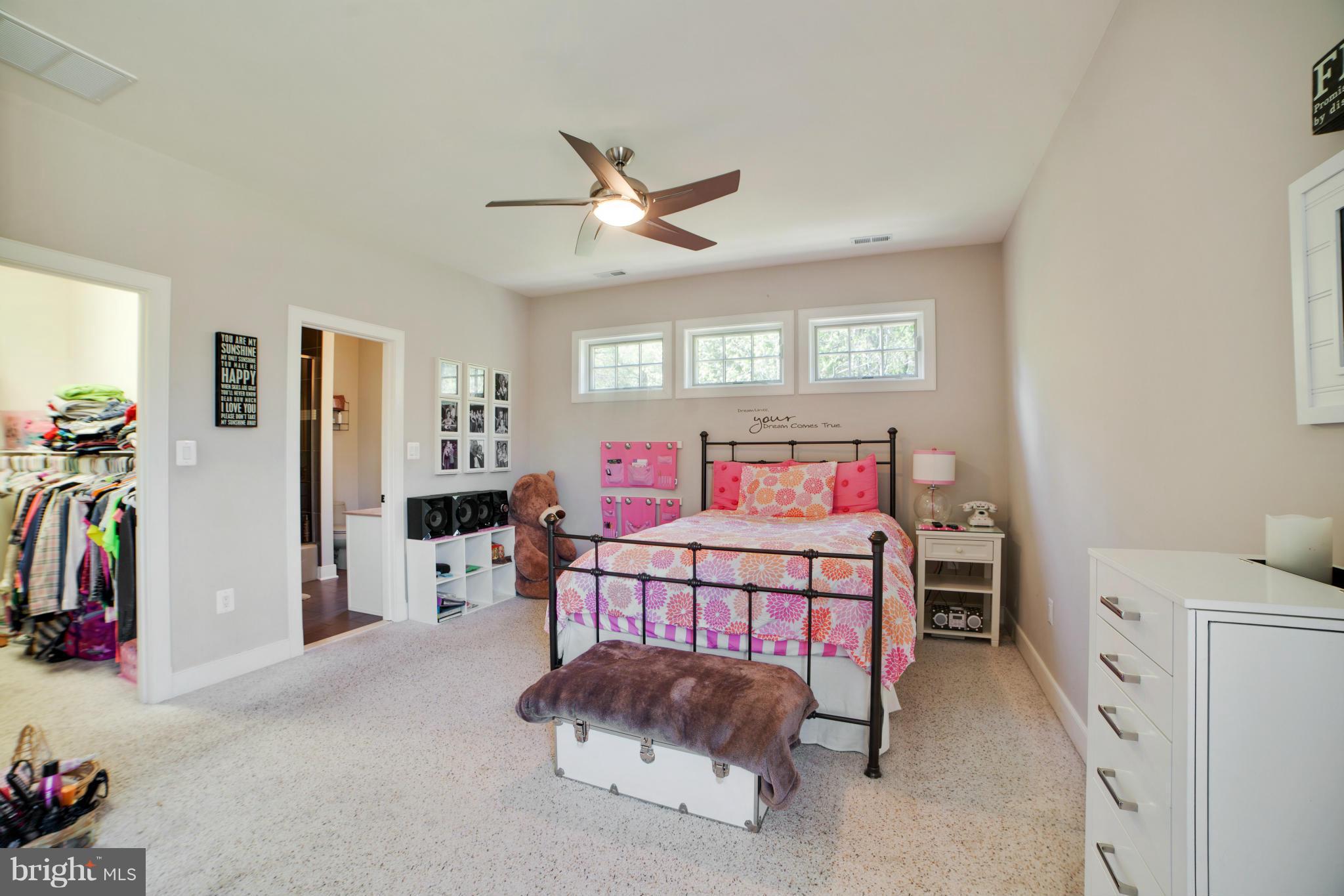 309 North Ferry Point Road Pasadena, MD 21122 - Photo 25 of 30 Bedroom