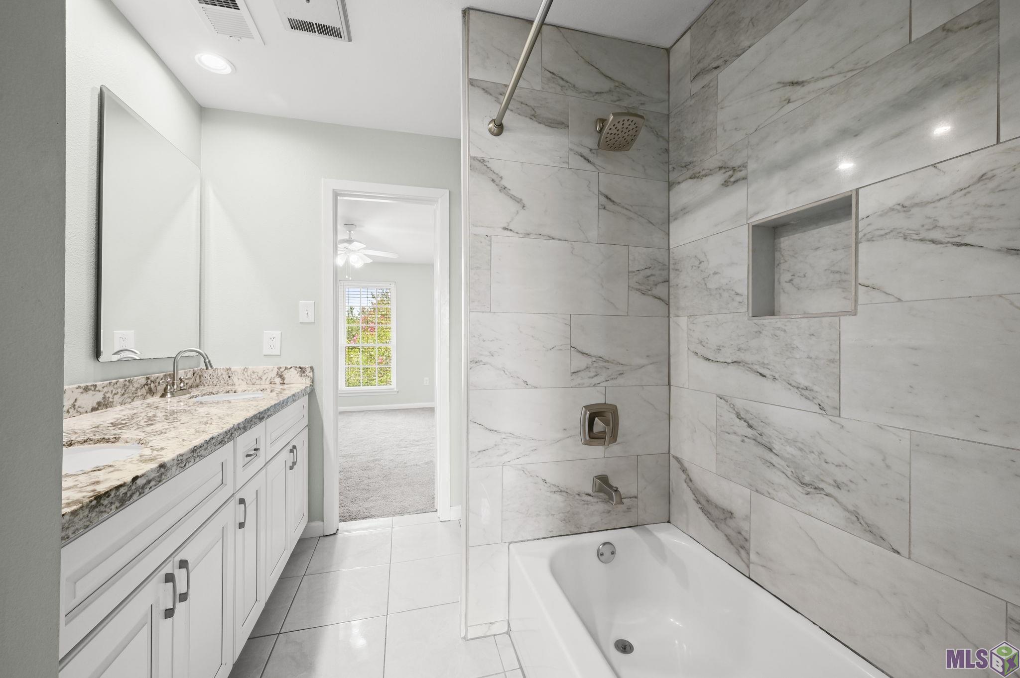 540 South Flannery Road, Unit 14D Baton Rouge, LA 70815 - Photo 16 of 22