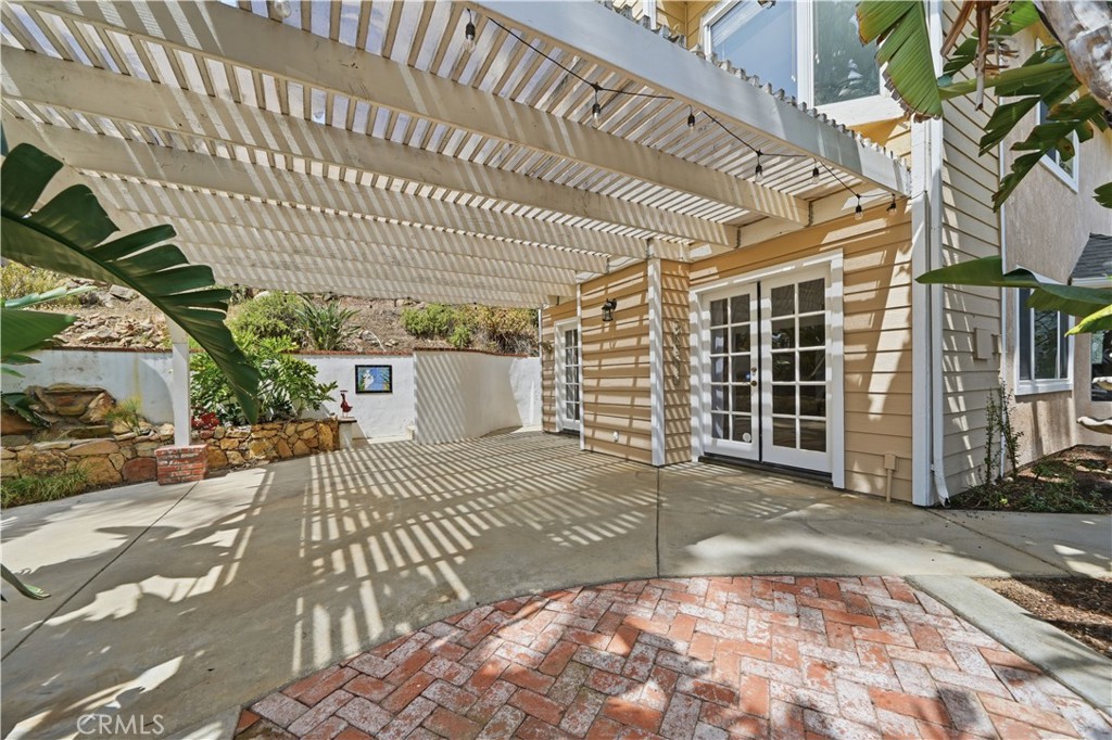 717 Porter Street Fallbrook, CA 92028 - Photo 4 of 55