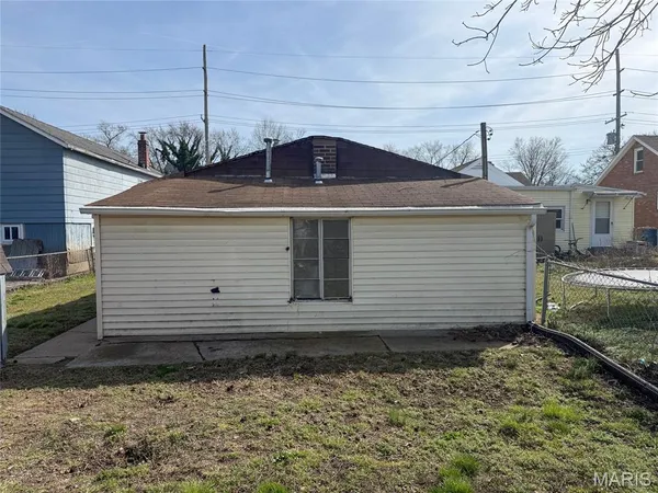 $79,900 | 217 West Arlee Avenue, St. Louis, MO 63125