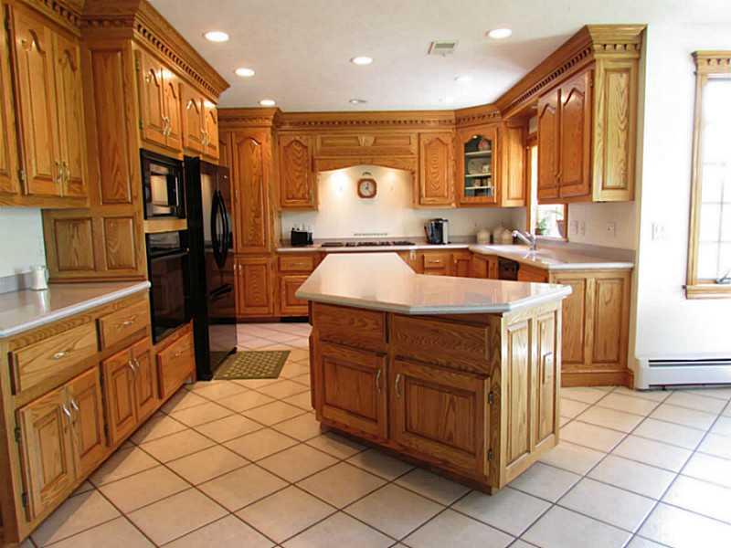 130 Craft Road Washington, PA 15301 - Photo 2 of 25 Kitchen. JennAir downdraft gas cooktop/grill, JennAir convection wall oven, Corian counters, gorgeous custom oak cabinets, recessed lighting, ceramic floors.