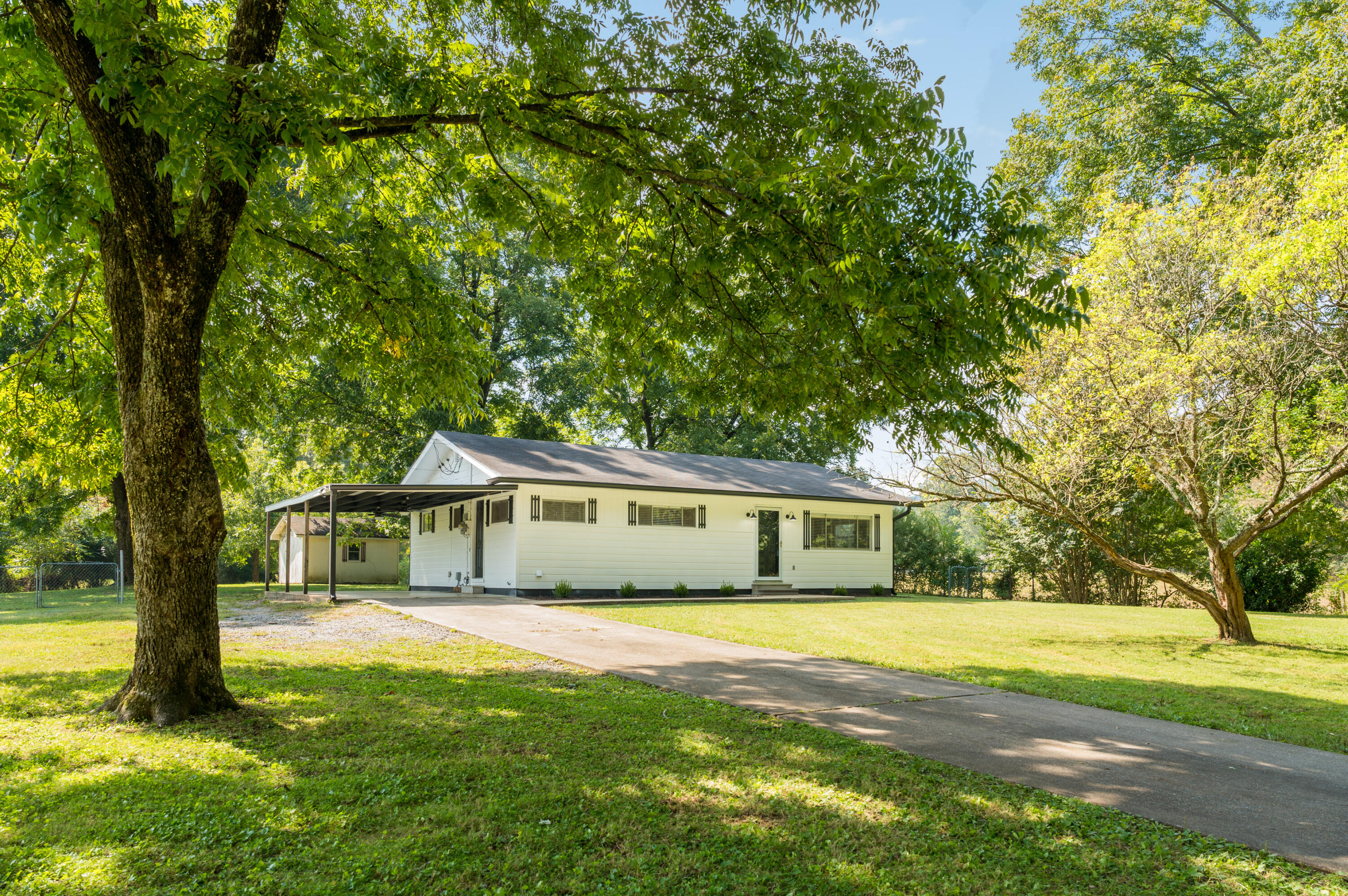 11712 Walker Road Soddy Daisy, TN 37379 - Photo 2 of 32 11712_Walker_Rd_0002