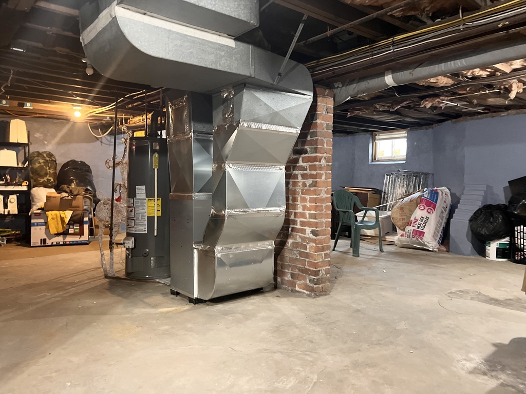 18 Greenacre Square Springfield, MA 01105 - Photo 14 of 22 a view of a room with gym equipment