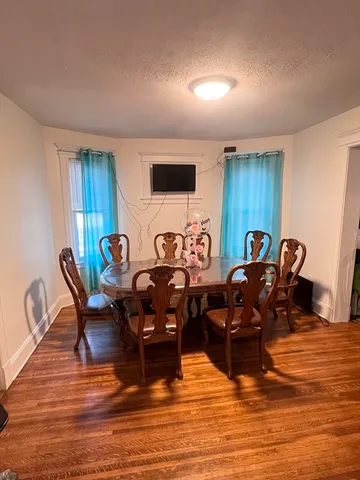 $319,900 | 18 Greenacre Square, Springfield, MA 01105