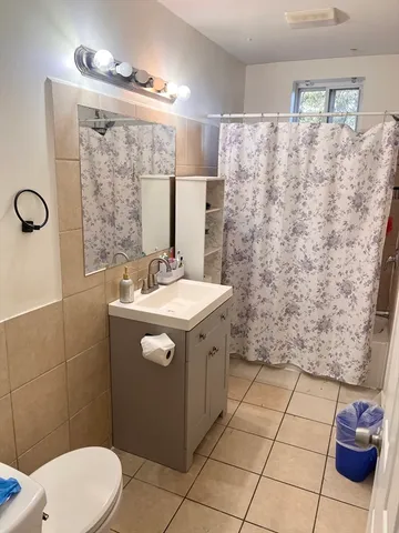 $319,900 | 18 Greenacre Square, Springfield, MA 01105