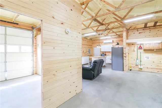 $239,900 | 264 Northwest 1441st Road, Holden, MO 64040