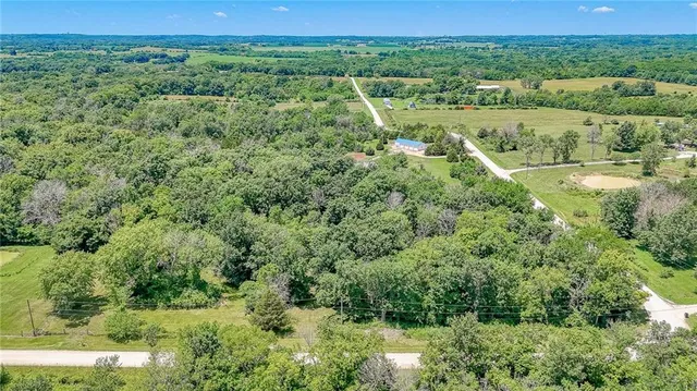 $239,900 | 264 Northwest 1441st Road, Holden, MO 64040