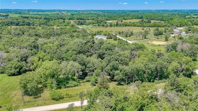 $239,900 | 264 Northwest 1441st Road, Holden, MO 64040