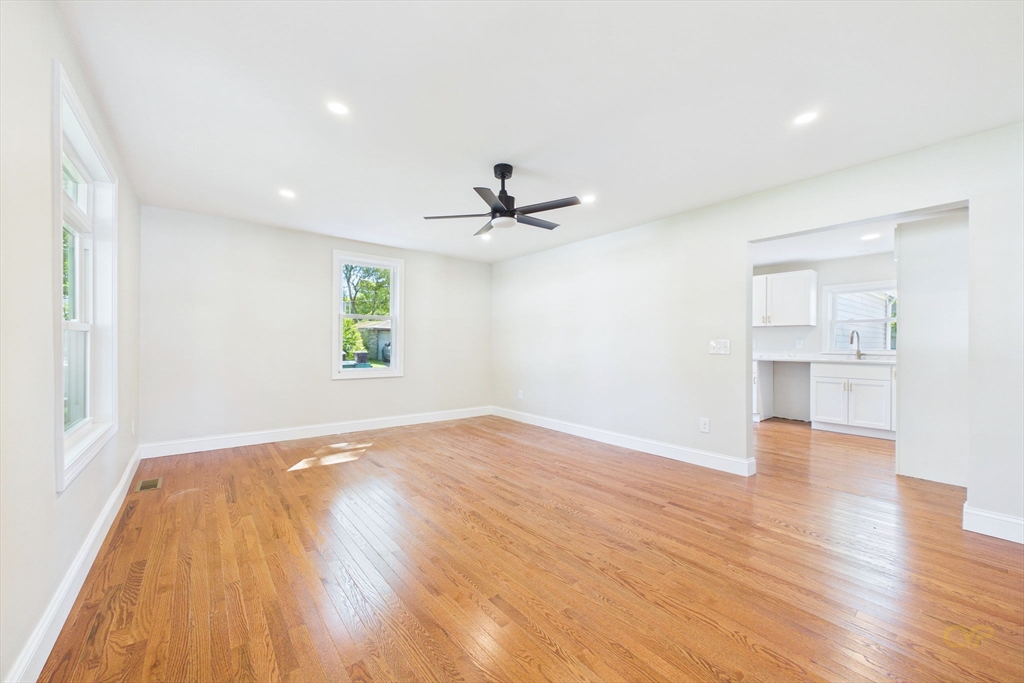 44 Wing Road Acushnet, MA 02743 - Photo 7 of 25
