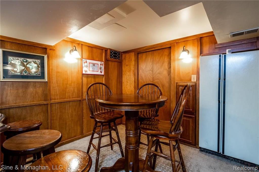 1242 Hampton Road Grosse Pointe Woods, MI 48236 - Photo 33 of 50