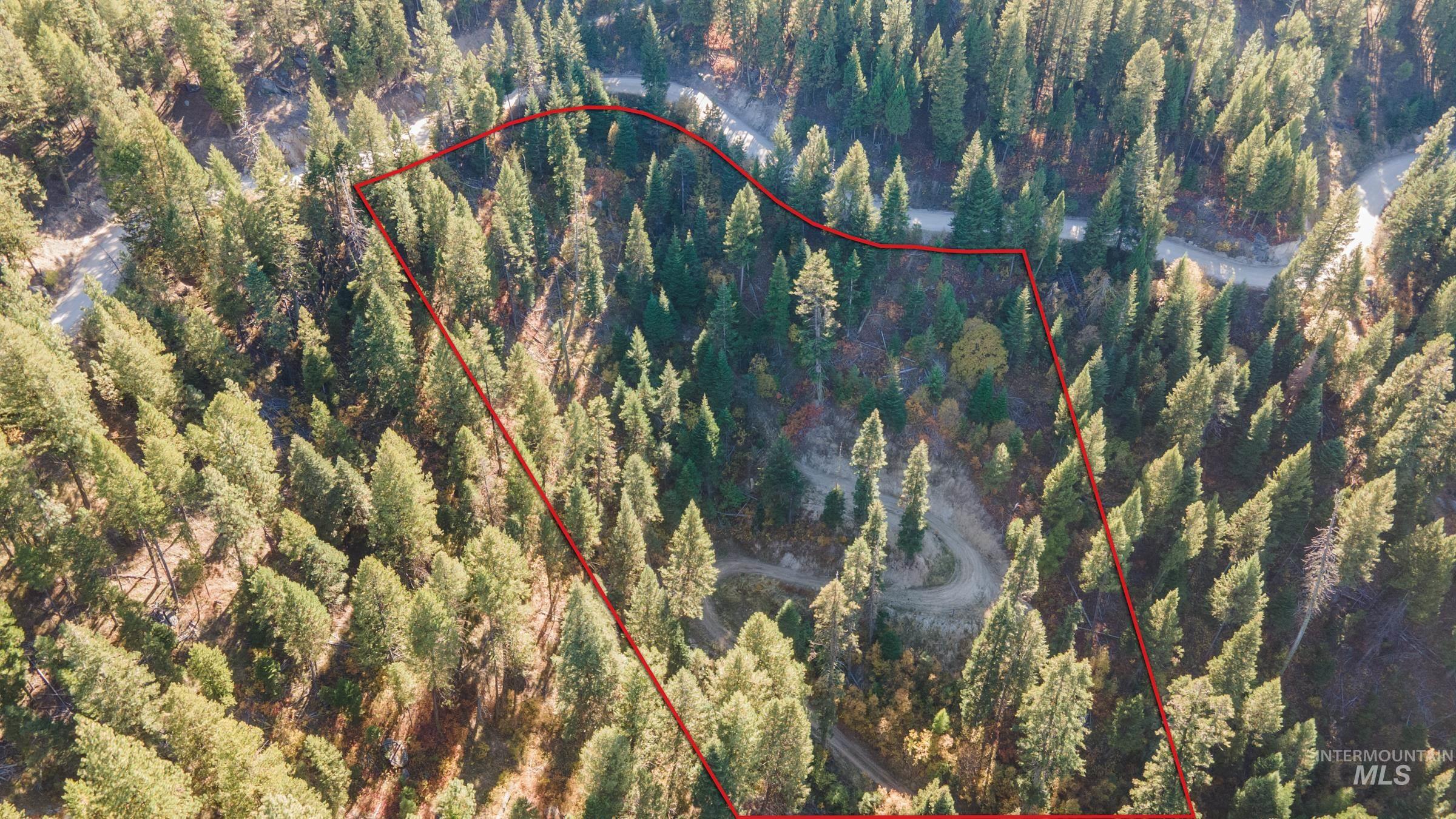 10 Crocus Court Cascade, ID 83611 - Photo 2 of 20