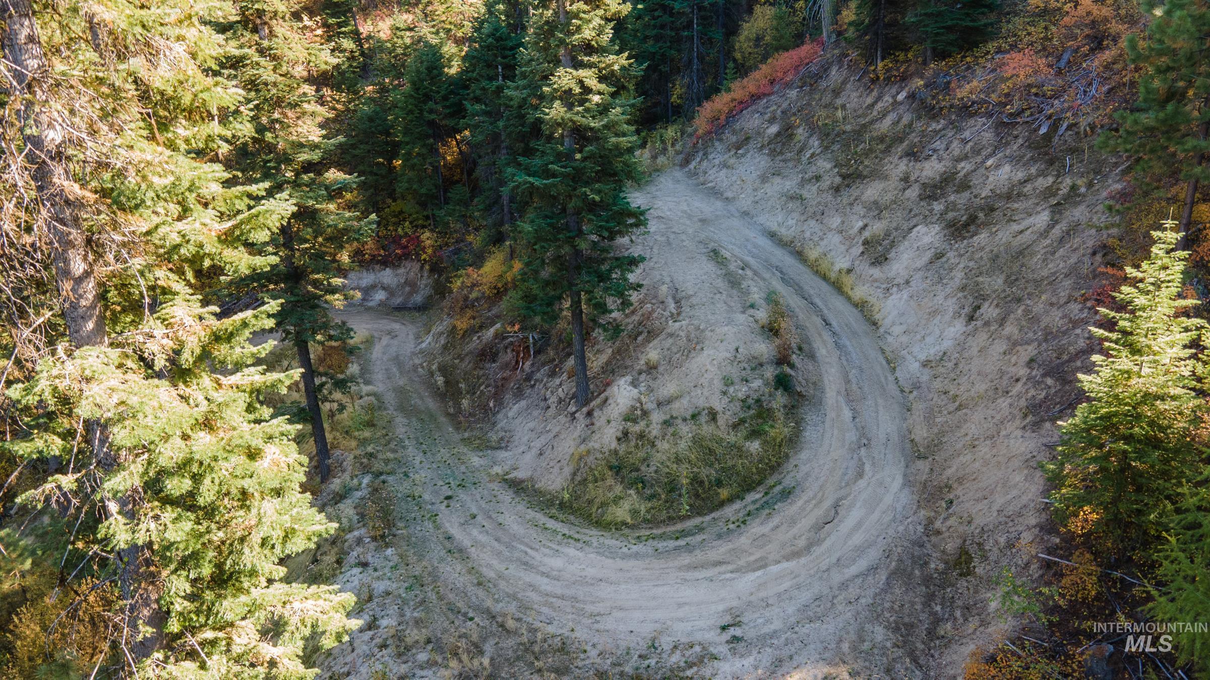 10 Crocus Court Cascade, ID 83611 - Photo 3 of 20