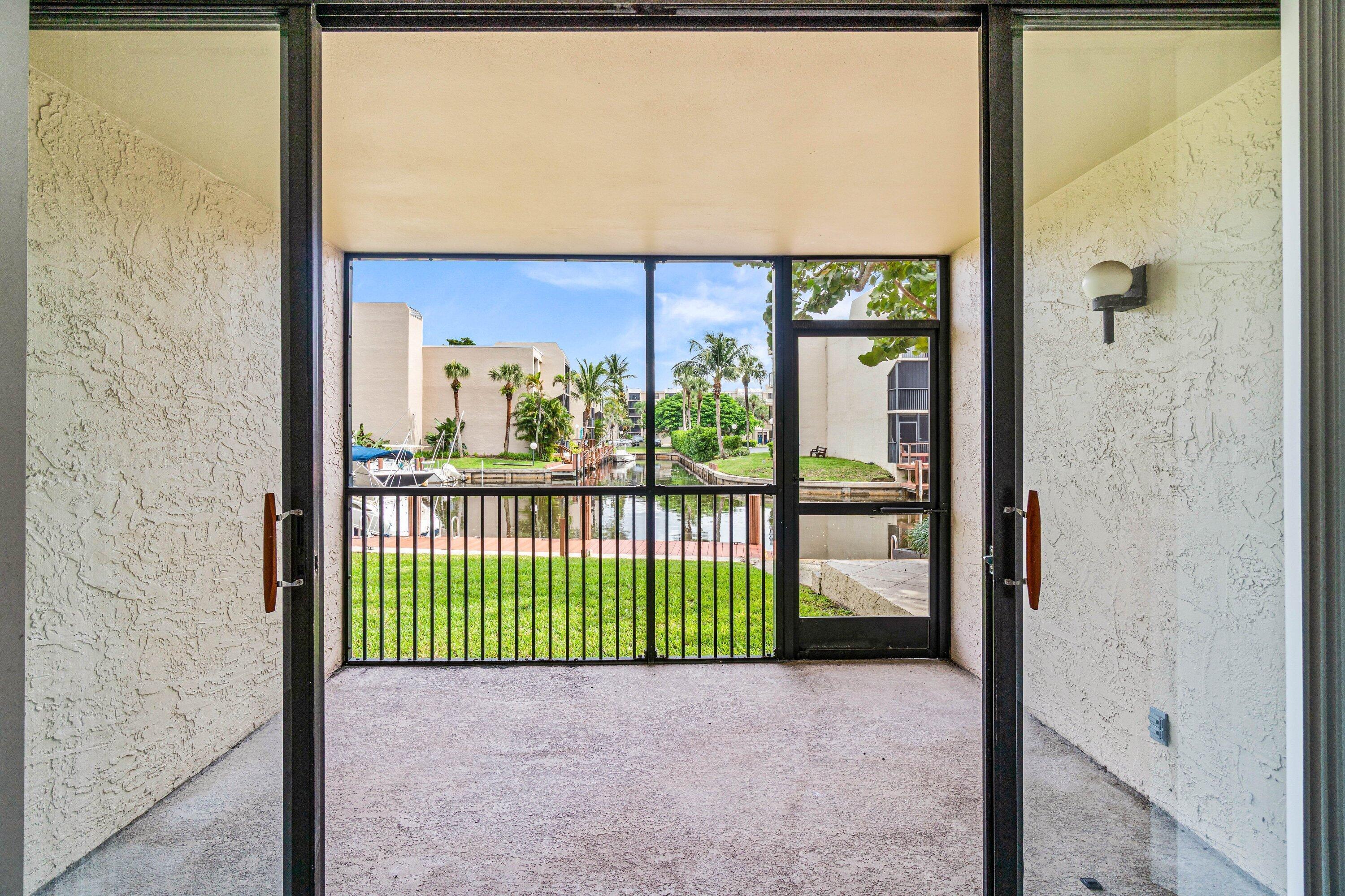 17 Royal Palm Way, Unit 103 Boca Raton, FL 33432 - Photo 13 of 30 021-17RoyalPalmWay-103-BocaRaton-FL-3343