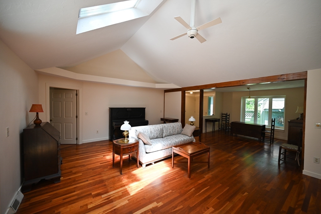 155 Maynard Road Framingham, MA 01701 - Photo 4 of 28 Gallery Image 4