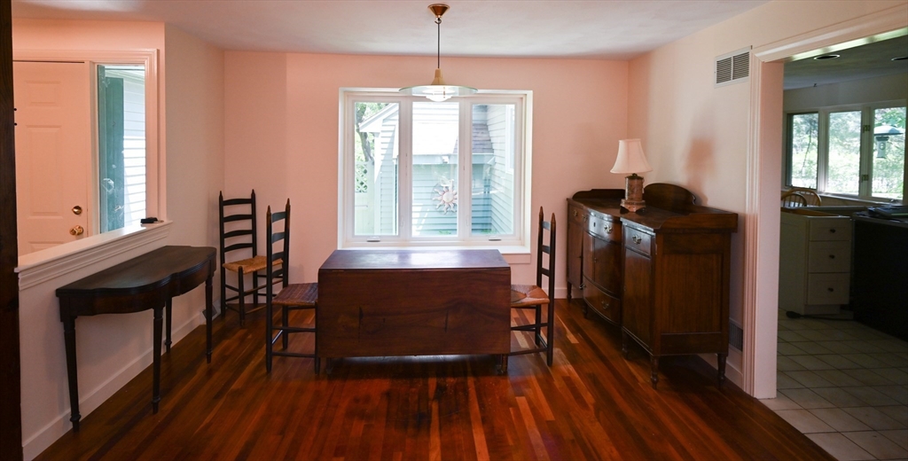 155 Maynard Road Framingham, MA 01701 - Photo 5 of 28 Gallery Image 5