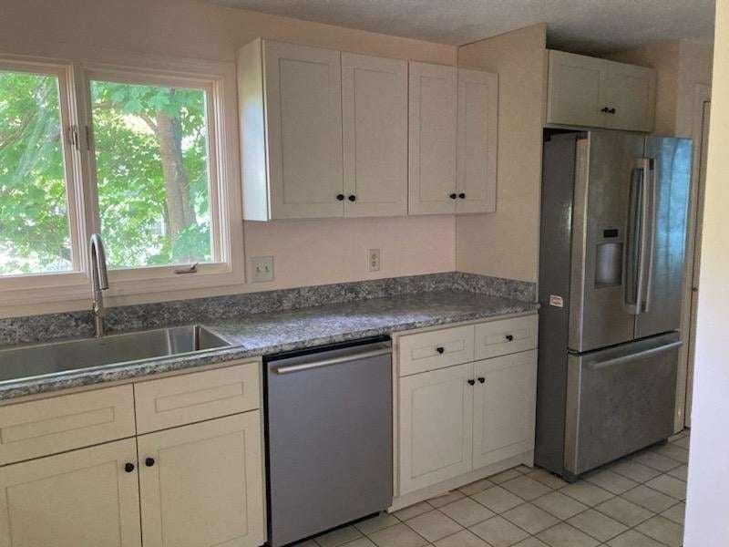 155 Maynard Road Framingham, MA 01701 - Photo 8 of 28 Gallery Image 8