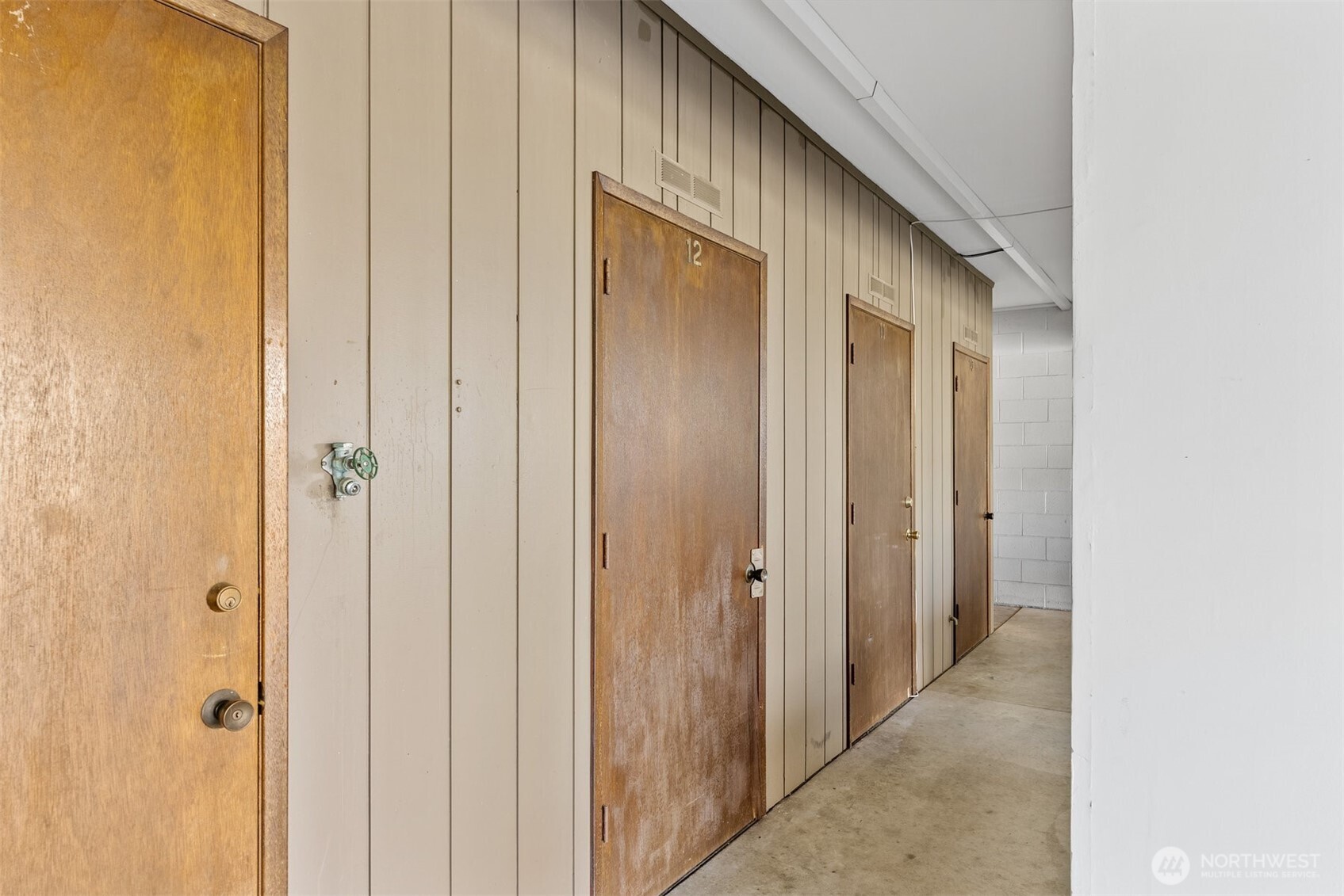 655 Main Street, Unit 305 Edmonds, WA 98020 - Photo 25 of 37