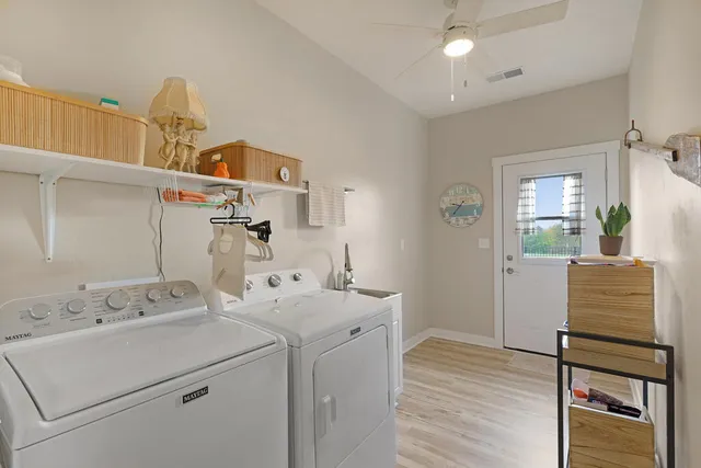 $439,900 | 1335 Lynx Lane, Manitowoc, WI 54220