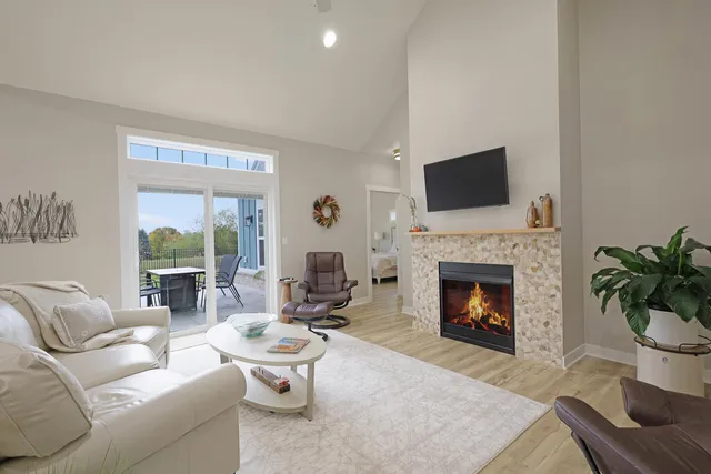 $439,900 | 1335 Lynx Lane, Manitowoc, WI 54220