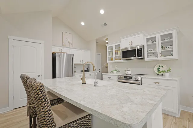 $439,900 | 1335 Lynx Lane, Manitowoc, WI 54220